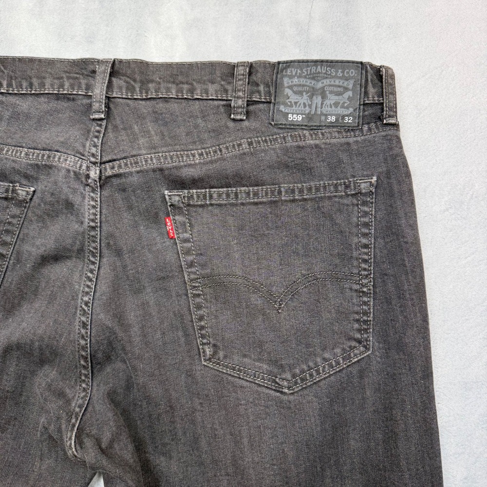 Levi's 559 Relaxed Straight Jeans Mens 38x32 Black Faded Black Denim 0626-0466 - Picture 10 of 13